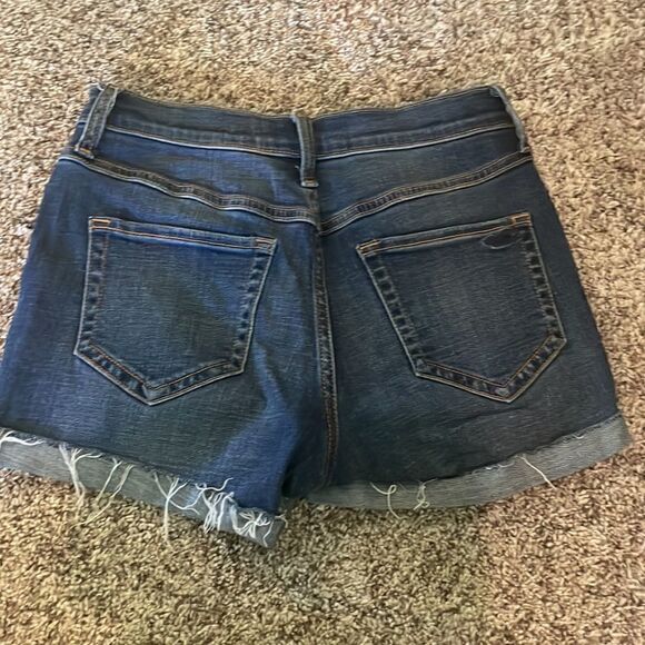 Hollister High Rise Advanced Stretch Shorts - Picture 2 of 3